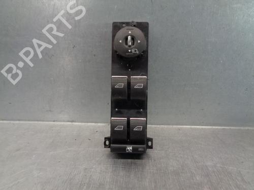 Used Left front window switch FORD FOCUS II (DA_, HCP, DP) [2004-2013]  13090278