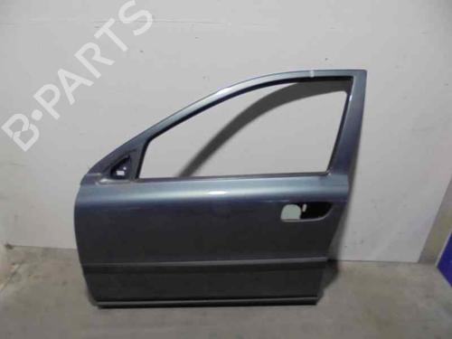 Used Left front door VOLVO S60 I (384) 2.4 (140 hp) 8147569