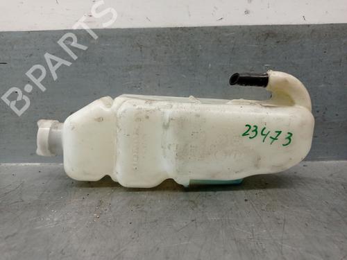 Used Windscreen washer tank HONDA JAZZ V (GR_, GS_) 1.5 eHEV (GR3, GR6) (109 hp) 28619212