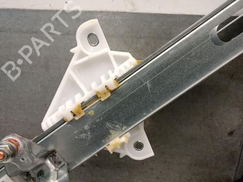 Front left window mechanism MAZDA CX-5 (KF) 2.0 SKYACTIV-G AWD | BP33675249C22 - Image 2