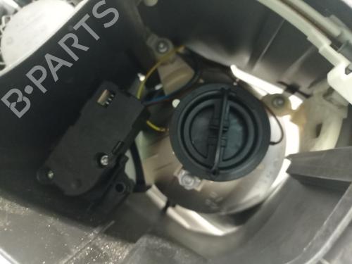 Right headlight VW TOURAN (1T1, 1T2) 2.0 TDI 16V | BP31666080C29