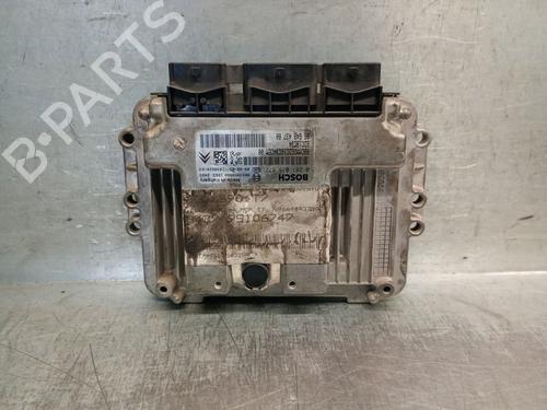 Used Engine control unit (ECU) PEUGEOT 308 SW I (4E_, 4H_) 1.6 HDi (109 hp) 31015879