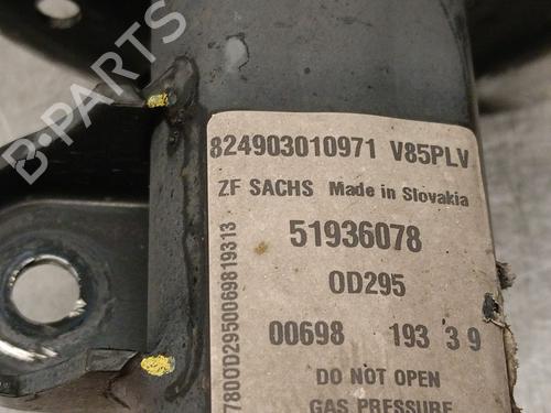 Right front shock absorber FIAT 500L (351_, 352_) 1.3 D Multijet (199LXY1A, 199LXY11) | BP31945045M17