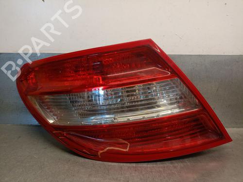 Used Left taillight Left taillight MERCEDES-BENZ C-CLASS (W204) C 200 CDI (204.001) (136 hp) 34622382 34622382