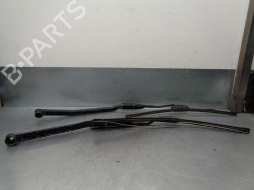 Front windshield wiper arm LEXUS GS (_S16_) 300 (JZS160_, JZS160R) | BP11195738C143 
