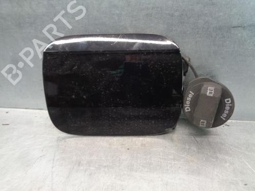 Używane Klapa wlewu paliwa AUDI A4 B7 Avant (8ED) 2.0 TDI quattro (140 hp) 8926042