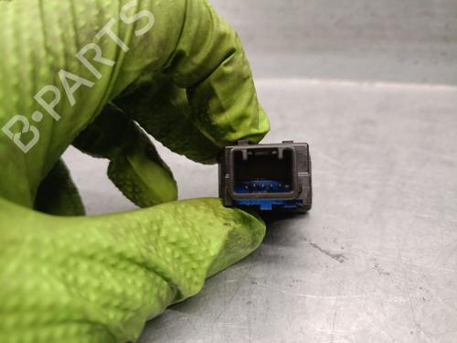 Switch TOYOTA YARIS (_P13_) 1.5 Hybrid (NHP130_) | BP25238750I30 