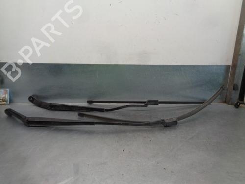 Used Front windshield wiper arm CITROËN DS4 (NX_) 1.6 HDi 115 (114 hp) 9976273