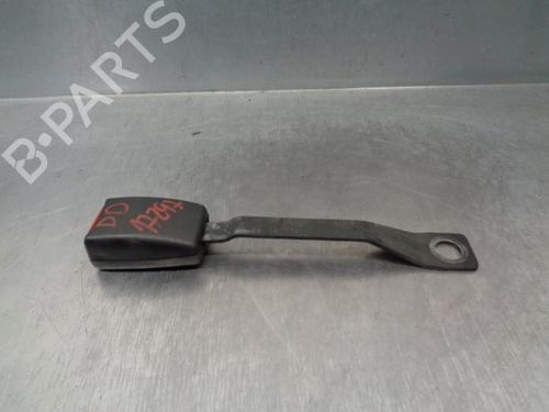 Used Seat buckle SUZUKI GRAND VITARA II (JT, TE, TD) 1.9 DDiS All-wheel Drive (JT419, TD44, JB419WD, JB419XD,... (129 hp) 14327621
