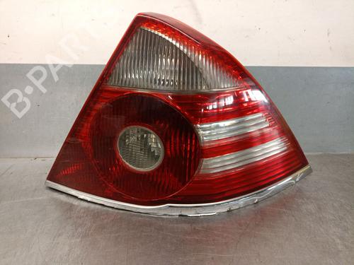 Used Right taillight FORD MONDEO III (B5Y) 2.2 TDCi (155 hp) 21577838