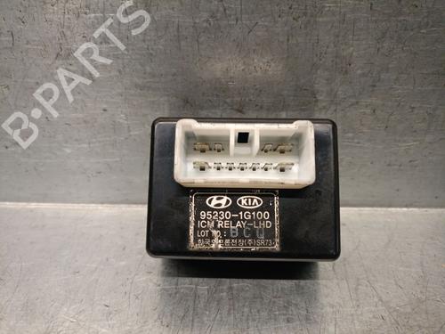 Used Electronic module HYUNDAI ACCENT III Saloon (MC) 1.5 CRDi GLS (110 hp) 25794433