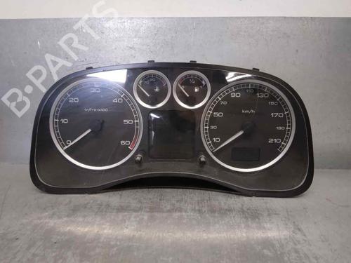 Used Instrument cluster PEUGEOT 307 (3A/C) [2000-2012]  18675636