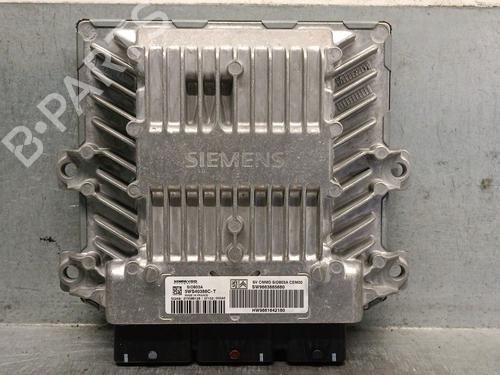 Used Engine control unit (ECU) CITROËN C5 II (RC_) 2.0 HDi (RCRHRH) (136 hp) 30713065
