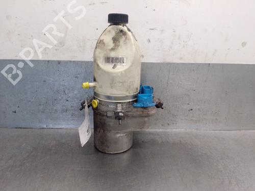Used Steering pump Steering pump FIAT CROMA (194_) 1.9 D Multijet (194AXC1B, 194AXC12) (150 hp) 34720378 34720378
