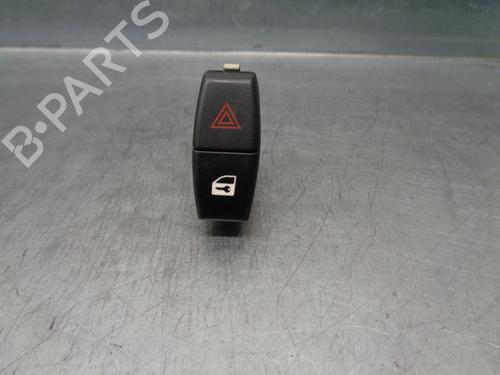 Used Warning switch BMW X3 (E83) 2.0 d (150 hp) 8675150