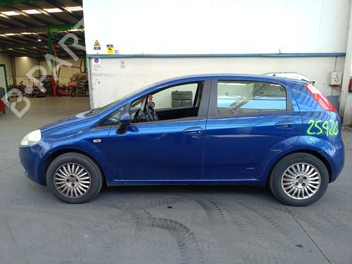Brugte FIAT GRANDE PUNTO (199_) 1.3 D Multijet (199.AXD11, 199.AXD1A, 199.AXD1B,... 4791702
