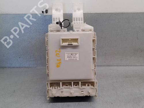Fuse box TOYOTA YARIS (_P9_) 1.33 VVT-i (NSP90_, NSP90R) | BP17672939E1 