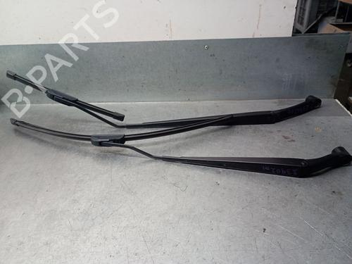 Used Front windshield wiper arm NISSAN MICRA V (K14) 0.9 IG-T (90 hp) 30306447
