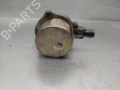 Used Vacuum pump RENAULT KANGOO (KC0/1_) D 65 1.9 (KC0E, KC02, KC0J, KC0N) (64 hp) 15400526