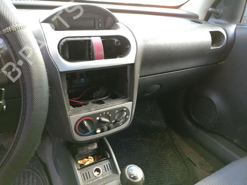 Lève-vitre arrière gauche OPEL CORSA C (X01) 1.3 CDTI (F08, F68) | BP30704024C24