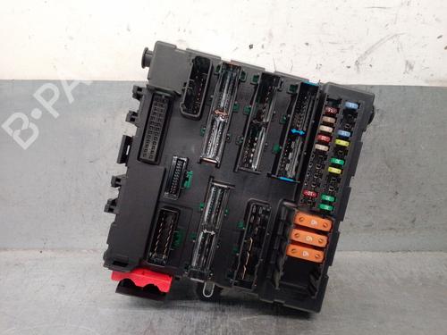 Used Fuse box Fuse box OPEL VECTRA C GTS (Z02) 2.2 DGi (F68) (155 hp) 36461065 36461065