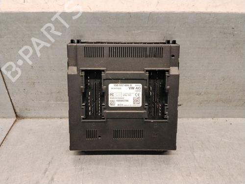 Used Fuse box Fuse box 38177891 38177891