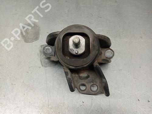 Used Engine mount KIA CARENS IV 1.7 CRDi (116 hp) 30773235