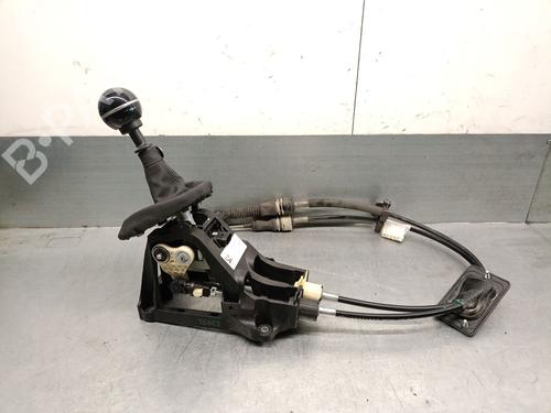 Gear lever FIAT 500L (351_, 352_) 1.3 D Multijet (199.LYM11, 199.LYM1A) 46339502 | 46339502 | MOPAR