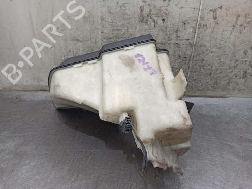 Used Windscreen washer tank BMW 3 Touring (E46) 320 d (150 hp) 7447391