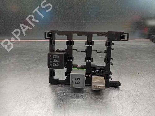 Used Fuse box VW CADDY III Box Body/MPV (2KA, 2KH, 2CA, 2CH) 1.9 TDI (105 hp) 5769795