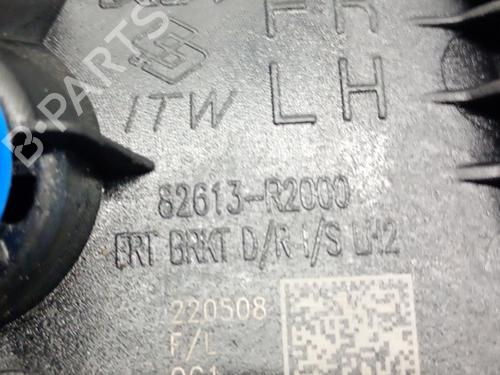 Front left interior door handle KIA SPORTAGE V (NQ5) 1.6 T-GDI MHEV | BP33856437I13 - Image 4