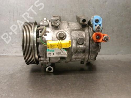 Used AC compressor AC compressor PEUGEOT 407 (6D_) 2.0 HDi 135 (6DRHRH, 6DRHRE, 6DRHRG, 6DRHRJ) (136 hp) 36675663 36675663