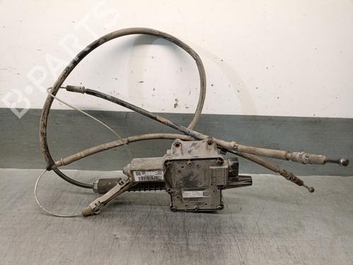 Used Electric handbrake OPEL MERIVA B MPV (S10) 1.3 CDTI (75) (95 hp) 30611315