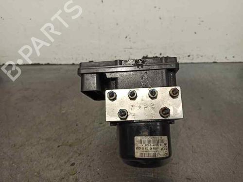 ABS Bremseaggregat MERCEDES-BENZ C-CLASS (W203) C 180 Kompressor (203.046) (143 hp) 5579307