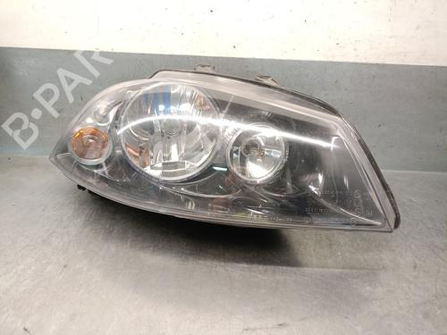 Used Right headlight Right headlight 37199045 37199045