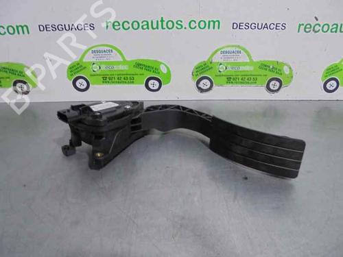 Used Pedal DACIA SANDERO II TCe 90 (B8M1, B8MA, B8AC) (90 hp) 2126565