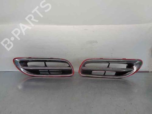 Used Grille NISSAN MICRA II (K11) 1.3 i 16V (75 hp) 20255803