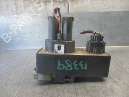Used Electronic module VW POLO III (6N1) 75 1.6 (75 hp) 9430094