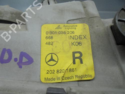 Right headlight MERCEDES-BENZ C-CLASS (W202) C 180 (202.018) | BP17392189C29 