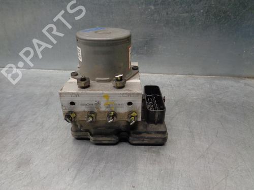 Used ABS pump HYUNDAI i30 (GD) 1.4 CRDi (90 hp) 8685412