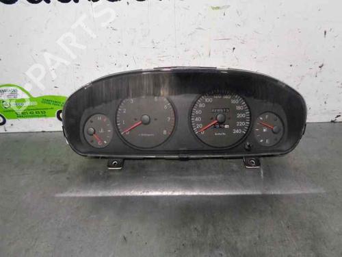Used Instrument cluster HYUNDAI SONATA IV (EF) 2.0 16V (136 hp) 4653673