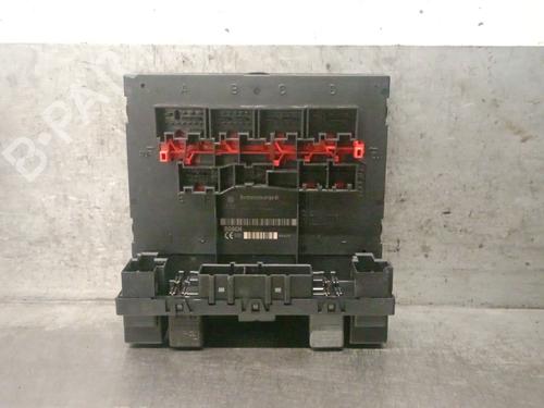 Caixa de fusíveis VW GOLF V (1K1) 1.9 TDI (105 hp) 31308121