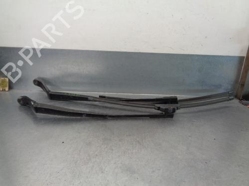 Used Front windshield wiper arm SEAT ALHAMBRA (7V8, 7V9) 1.9 TDI (115 hp) 11951824