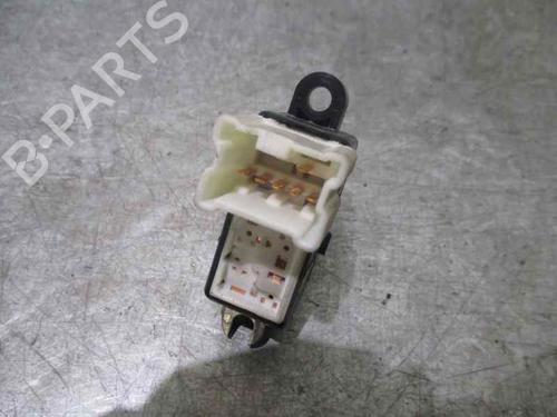 Right front window switch NISSAN MICRA III (K12)  | BP2063107I26 