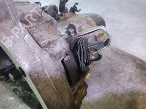 Gearbox RENAULT 21 Saloon (L48_) 1.7 (L48E) | BP25235296M3 