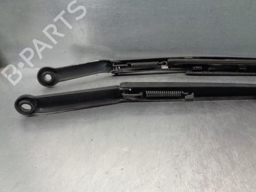 Front windshield wiper arm BMW 3 (E46) 330 d | BP13390731C143