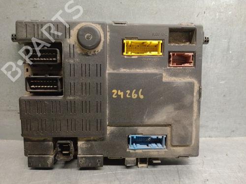 Used Fuse box CITROËN XSARA Break (N2) 1.9 TD (90 hp) 31124226