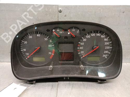 Used Instrument cluster VW GOLF IV (1J1) 1.6 (102 hp) 31799556