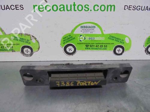 Used Tailgate handle KIA SORENTO I (JC) 2.5 CRDi 4WD (140 hp) 2120283