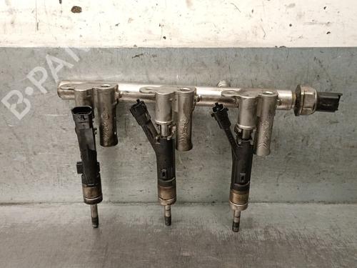 Used Injection rail Injection rail PEUGEOT 2008 I (CU_) 1.2 THP 110 / PureTech 110 (110 hp) 32383870 32383870